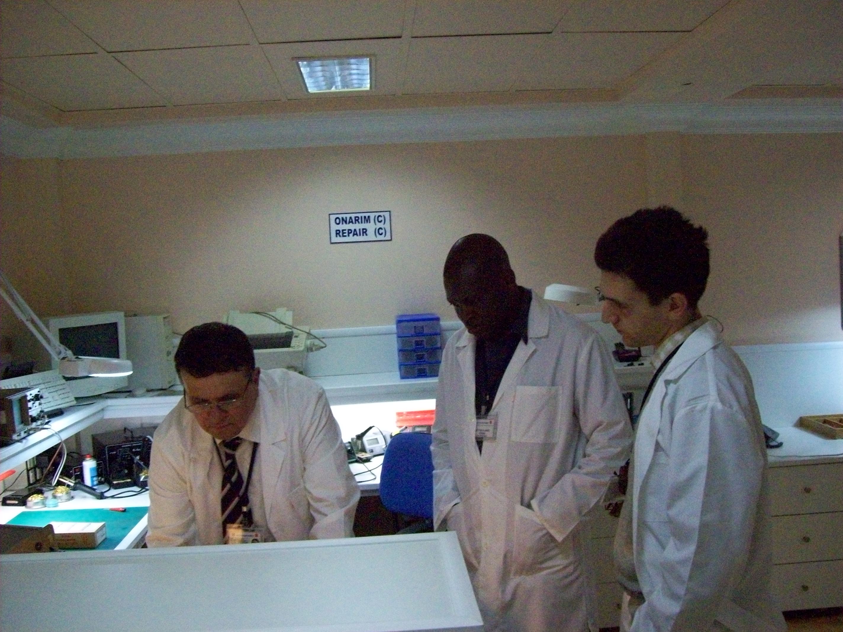 FM LABORATUVARIMIZ